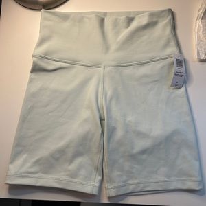 Aritzia TNA Biker Shorts